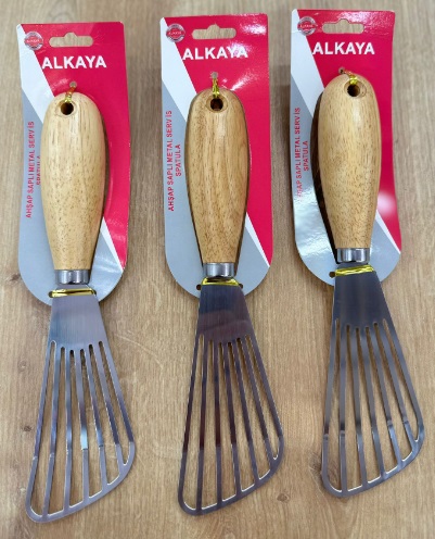 ALKAYA AHSAP SAPLI DELIKLI METAL SPATULA *240